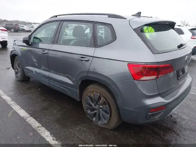 VOLKSWAGEN TAOS 2022