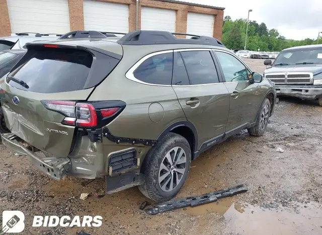 SUBARU OUTBACK 2022