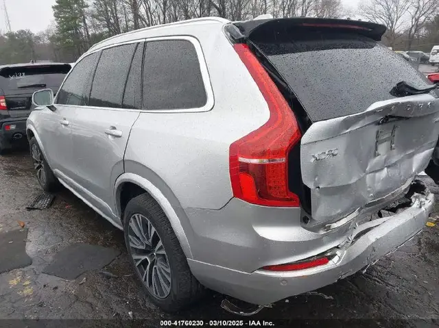 VOLVO XC90 2021