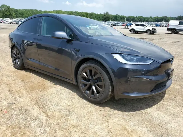TESLA MODEL X 2025