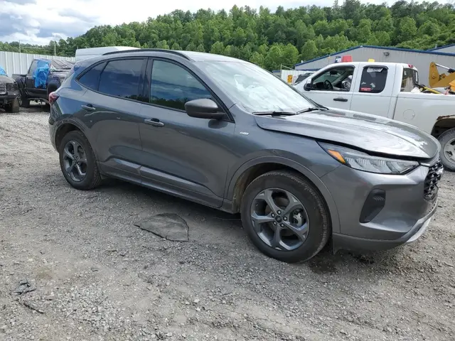 FORD ESCAPE 2024