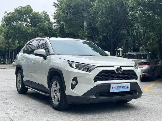 TOYOTA RAV4 2020