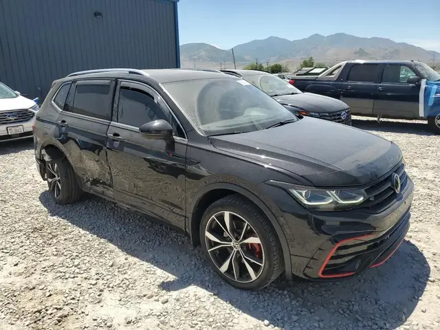 VOLKSWAGEN TIGUAN 2022