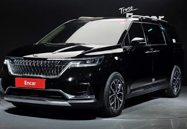 KIA CARNIAL 4TH GEN 9-SEATER 2020