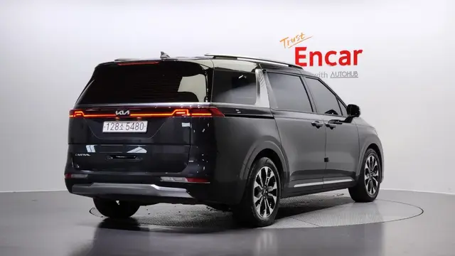 KIA CARNIVAL NOBLESSE 2022