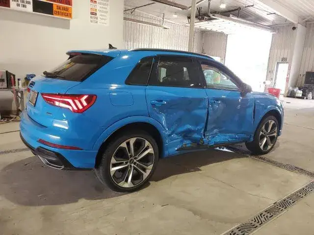AUDI Q3 2021