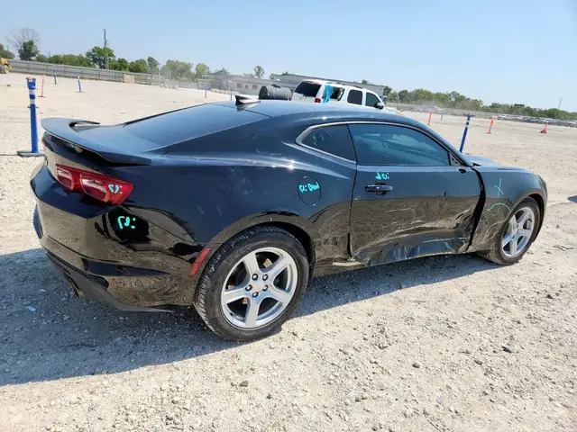 CHEVROLET CAMARO LS 2021