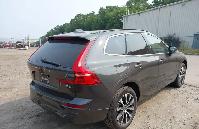VOLVO XC60 2023