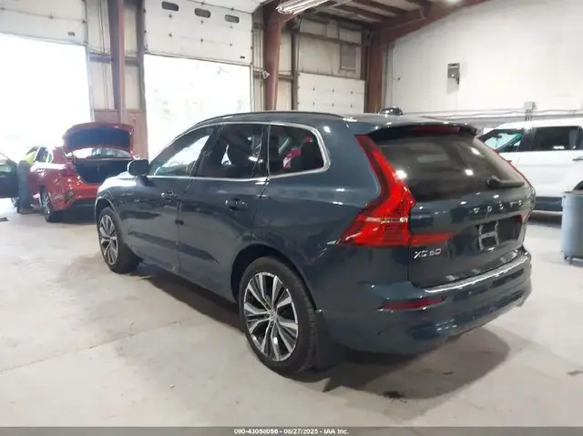 VOLVO XC60 B5 MOMENTUM 2022