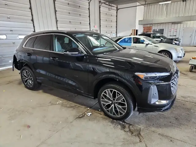 AUDI Q5 2025