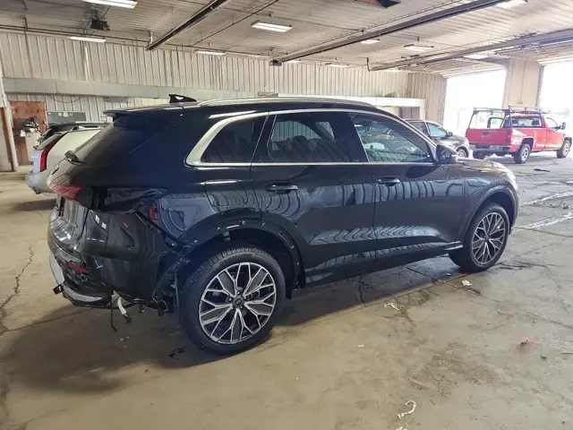 AUDI Q5 2025