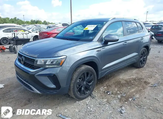 VOLKSWAGEN TAOS 2022