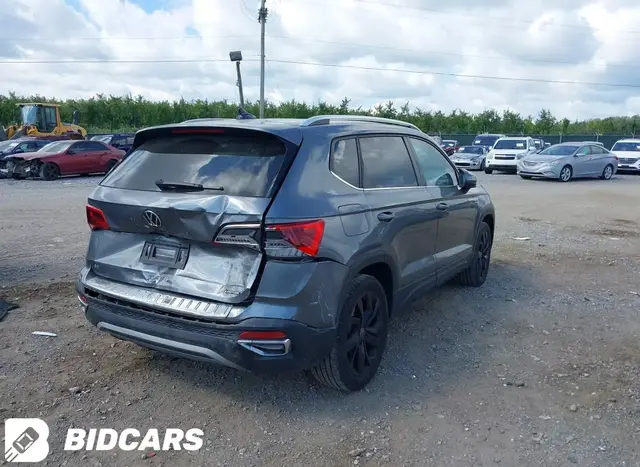 VOLKSWAGEN TAOS 2022