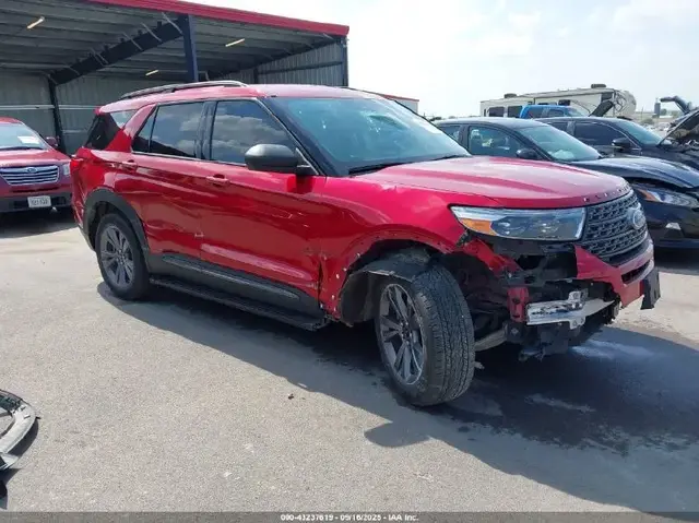 FORD EXPLORER XLT 2021