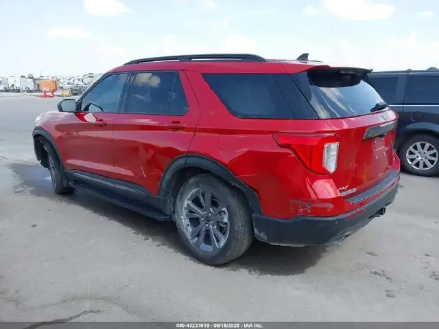FORD EXPLORER XLT 2021