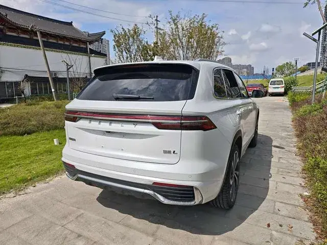 GEELY XINGYUE L 2024