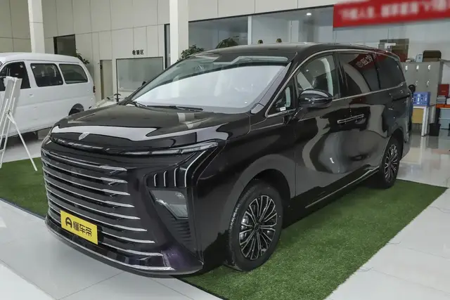 DONGFENG FENGXING/XINGHAI V9 COMFORT MODEL 2026