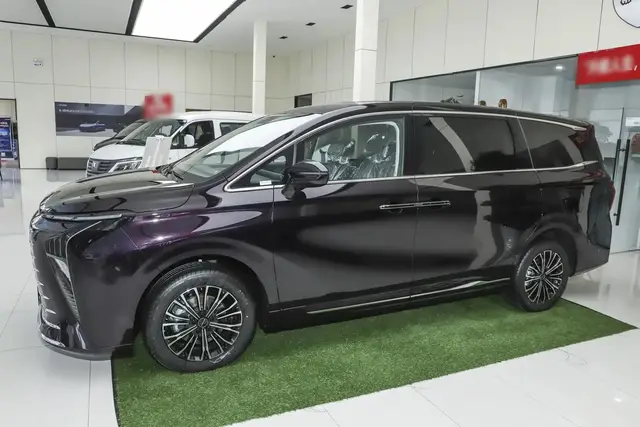 DONGFENG FENGXING/XINGHAI V9 COMFORT MODEL 2026