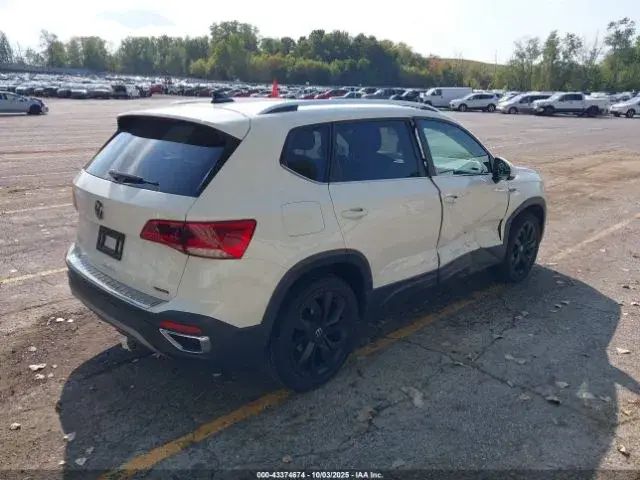 VOLKSWAGEN TAOS AWD SE 2022