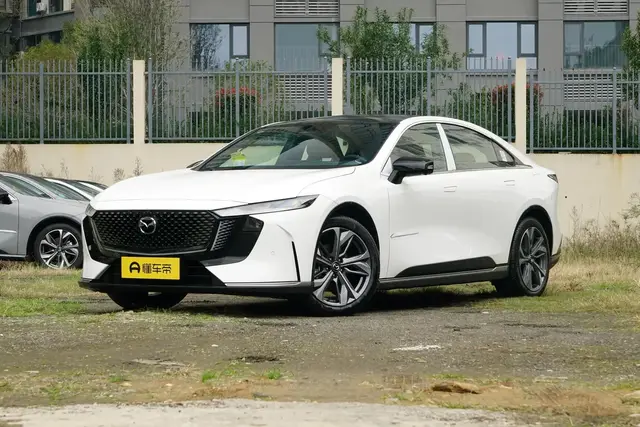 MAZDA EZ-6 200 MAX 2026