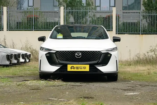 MAZDA EZ-6 200 MAX 2026