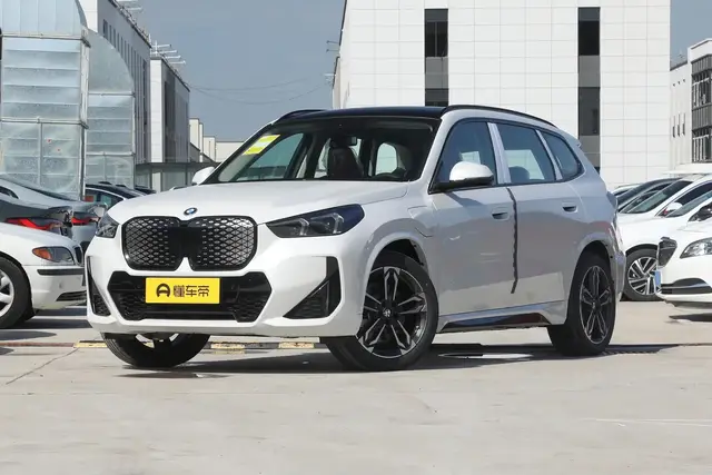 BMW IX1 30L M SPORT 2025