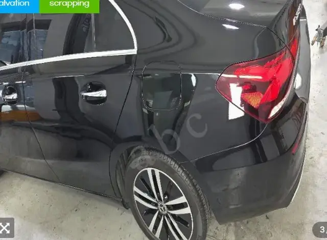 MERCEDES-BENZ A220 SEDAN 2021