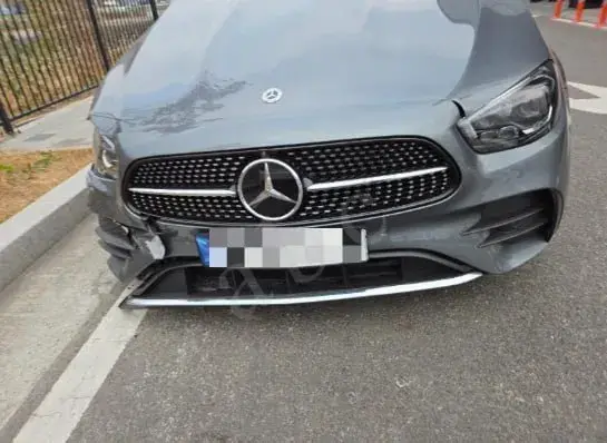 MERCEDES-BENZ E250 2023