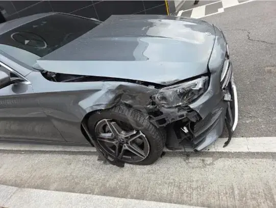 MERCEDES-BENZ E250 2023