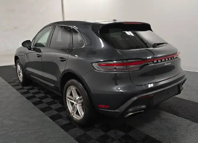PORSCHE MACAN 2022
