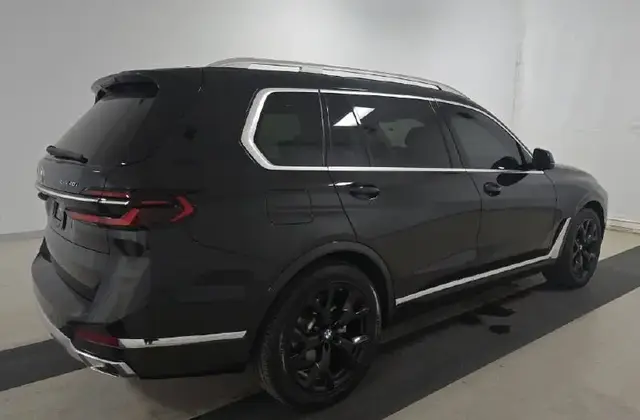 BMW X7 2023