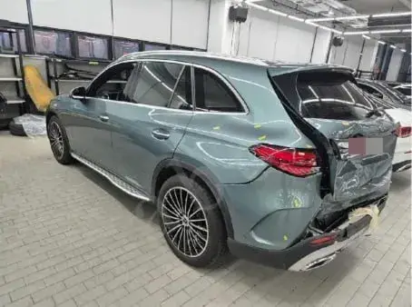 MERCEDES-BENZ GLC300 4MATIC 2025