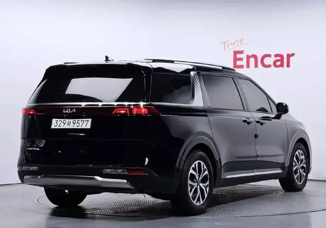 KIA CARNIVAL NOBLESSE 2021