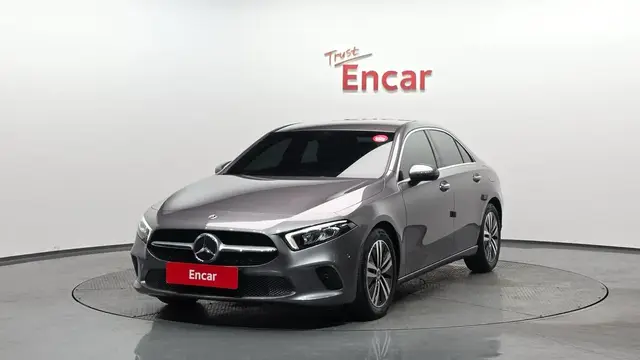 MERCEDES-BENZ A220 SEDAN 2021
