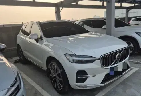 VOLVO XC60 AWD 2023