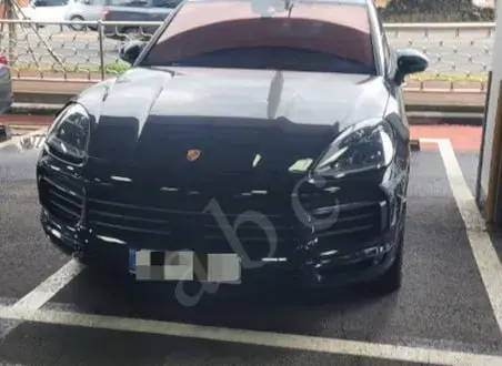 PORSCHE CAYENNE COUPE 2023