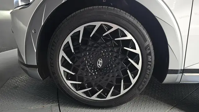 HYUNDAI IONIQ LONG RANGE AWD 2022