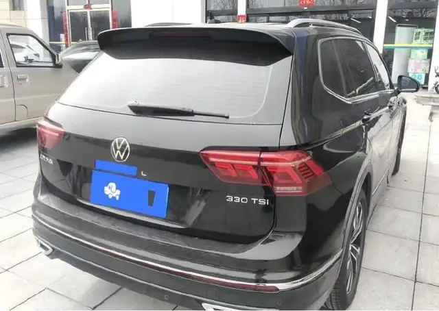 VOLKSWAGEN TIGUAN L R-LINE 2 2022