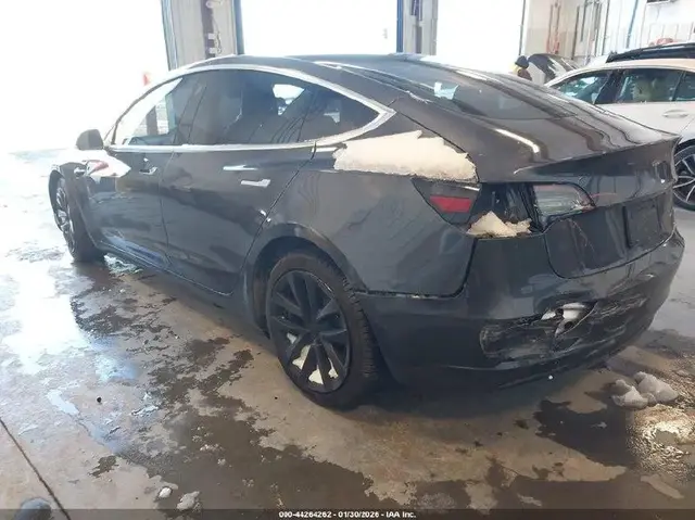 TESLA MODEL 3 2020