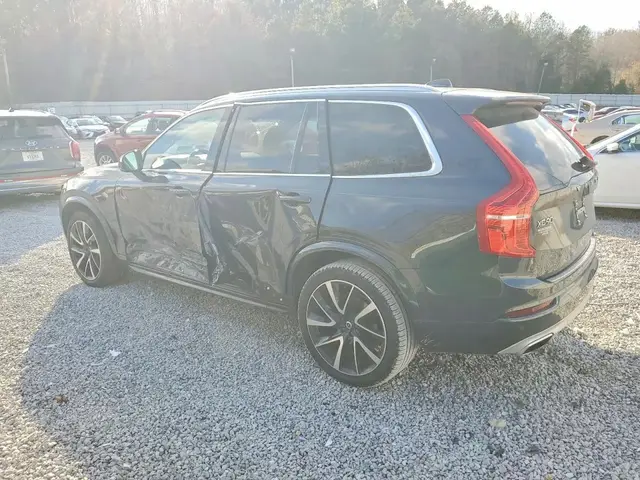 VOLVO XC90 2021