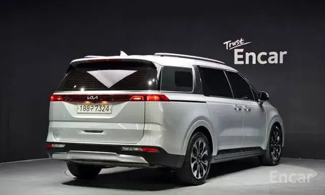 KIA CARNIVAL 7-SEATER SIGNATURE 2022