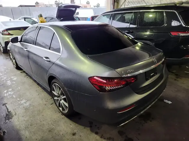 MERCEDES-BENZ E-CLASS 2022