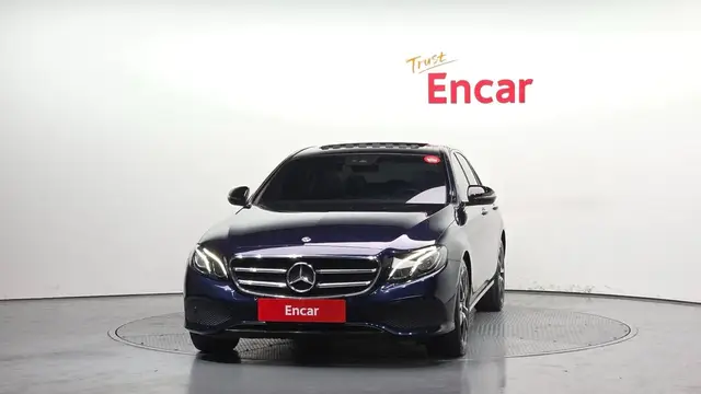 MERCEDES-BENZ E250 AVANGARDE 2020