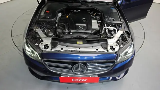 MERCEDES-BENZ E250 AVANGARDE 2020