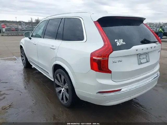 VOLVO XC90 2024