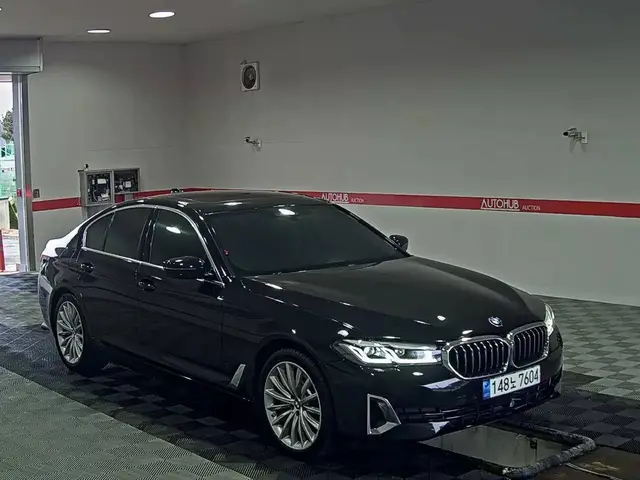 BMW 530I XDRIVE LUXURY 2023