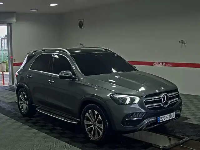 MERCEDES-BENZ GLE 300D 2022