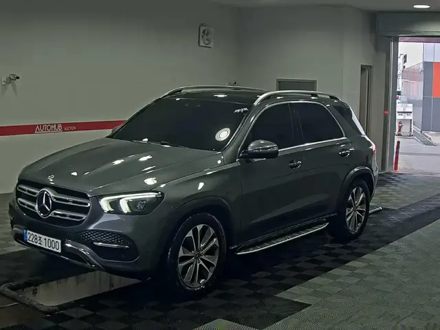 MERCEDES-BENZ GLE 300D 2022