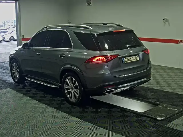 MERCEDES-BENZ GLE 300D 2022