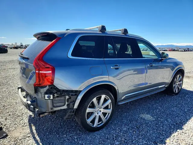 VOLVO XC90 2019